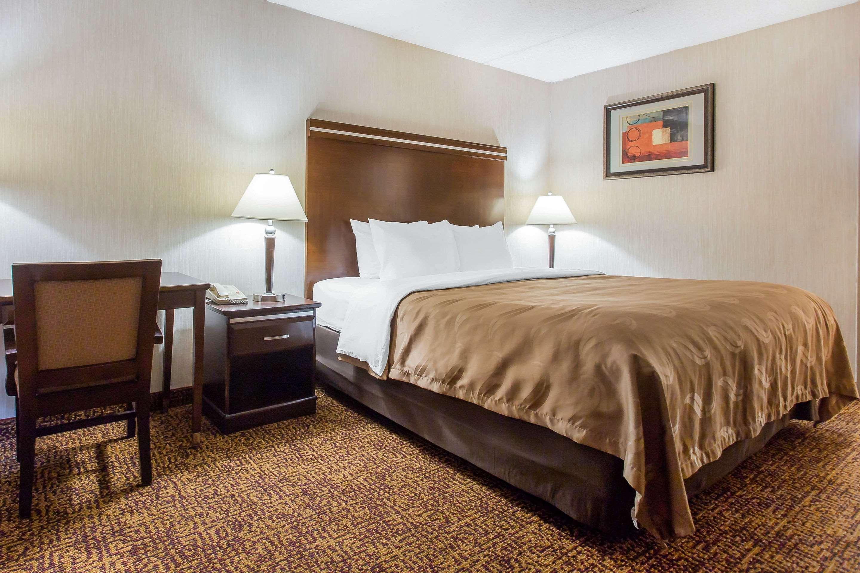 Quality Inn Mount Airy Mayberry Екстер'єр фото