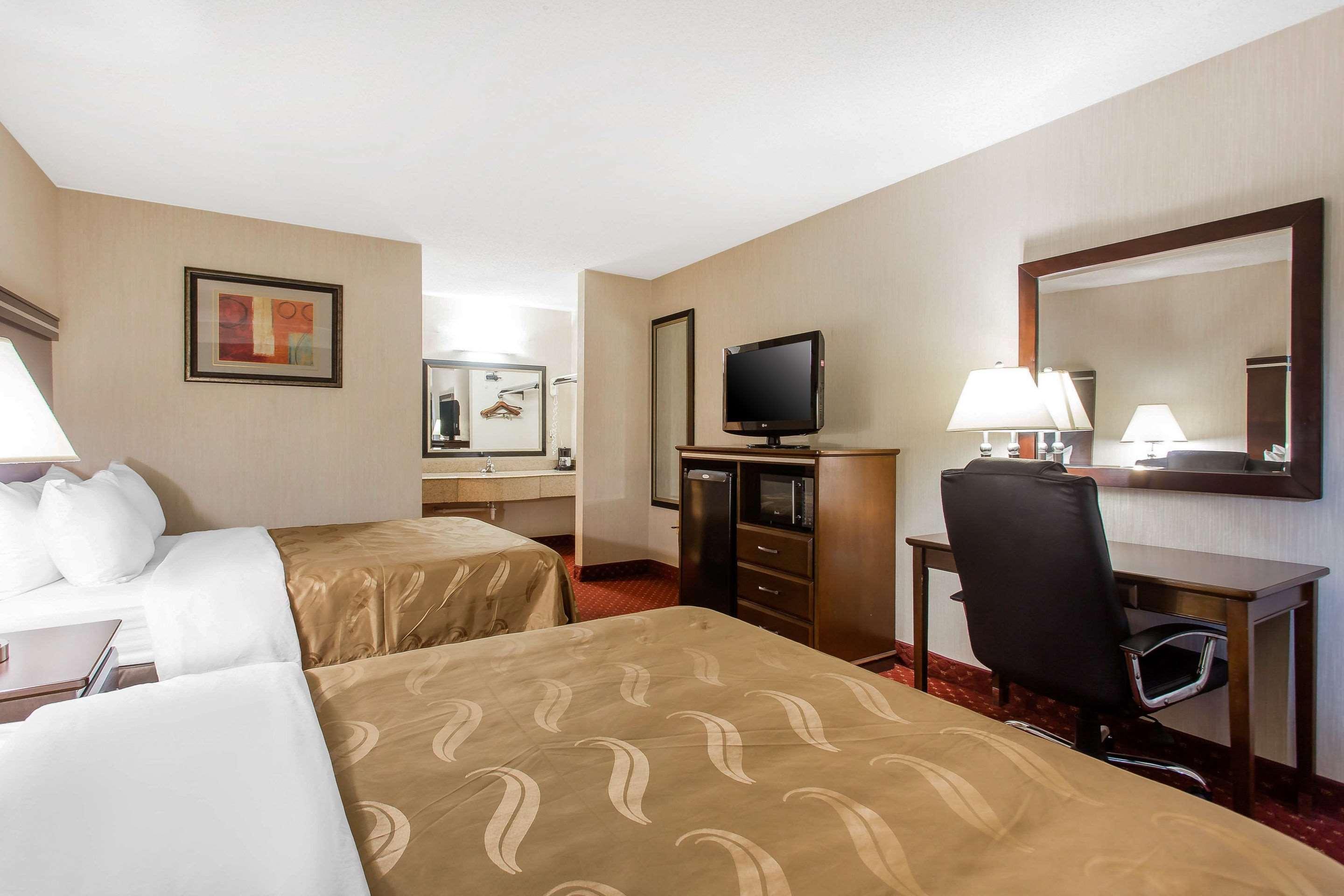 Quality Inn Mount Airy Mayberry Екстер'єр фото