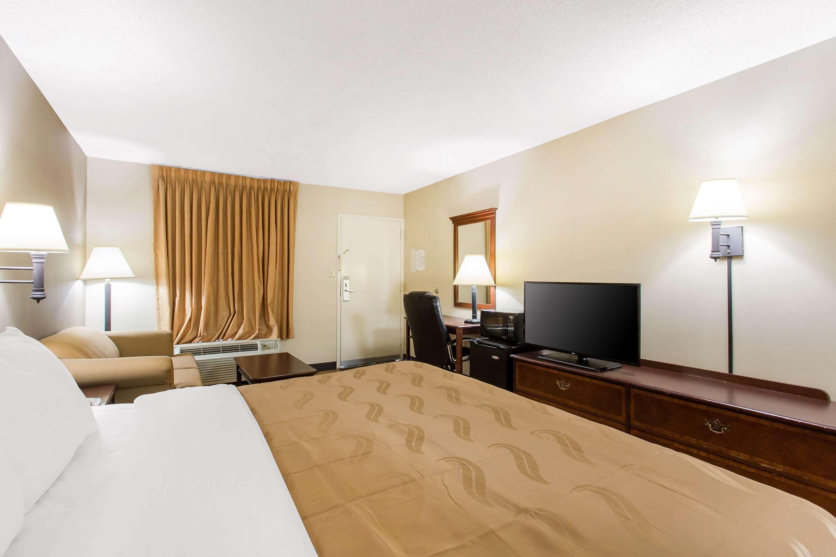 Quality Inn Mount Airy Mayberry Екстер'єр фото