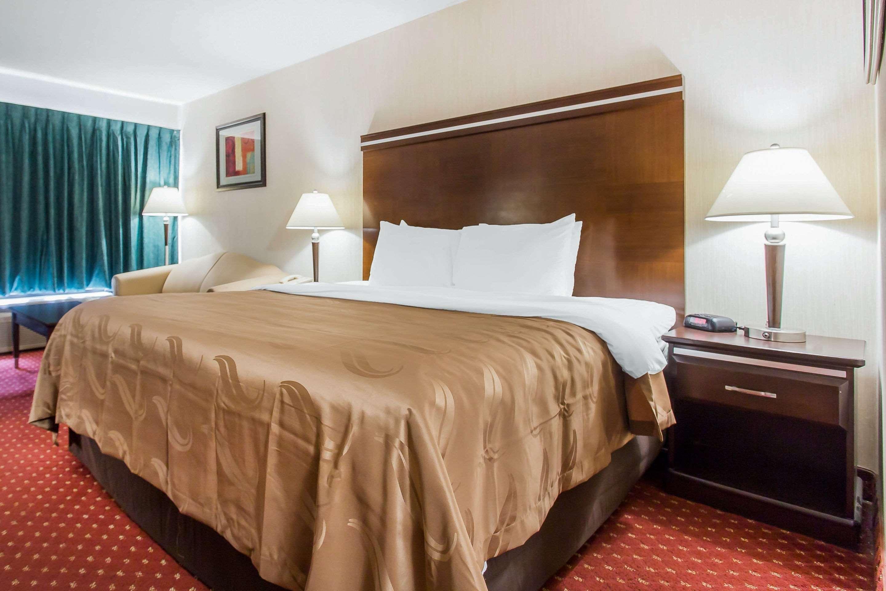 Quality Inn Mount Airy Mayberry Екстер'єр фото