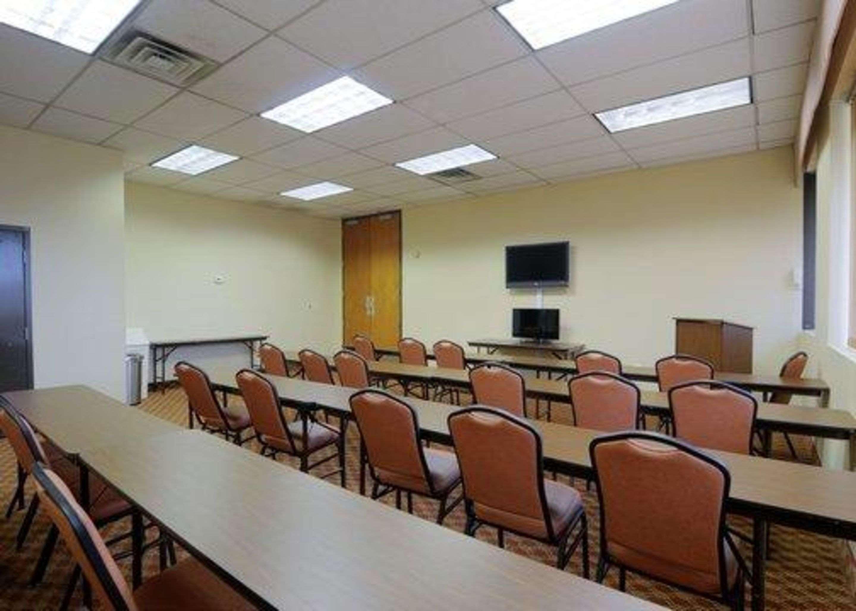Quality Inn Mount Airy Mayberry Екстер'єр фото