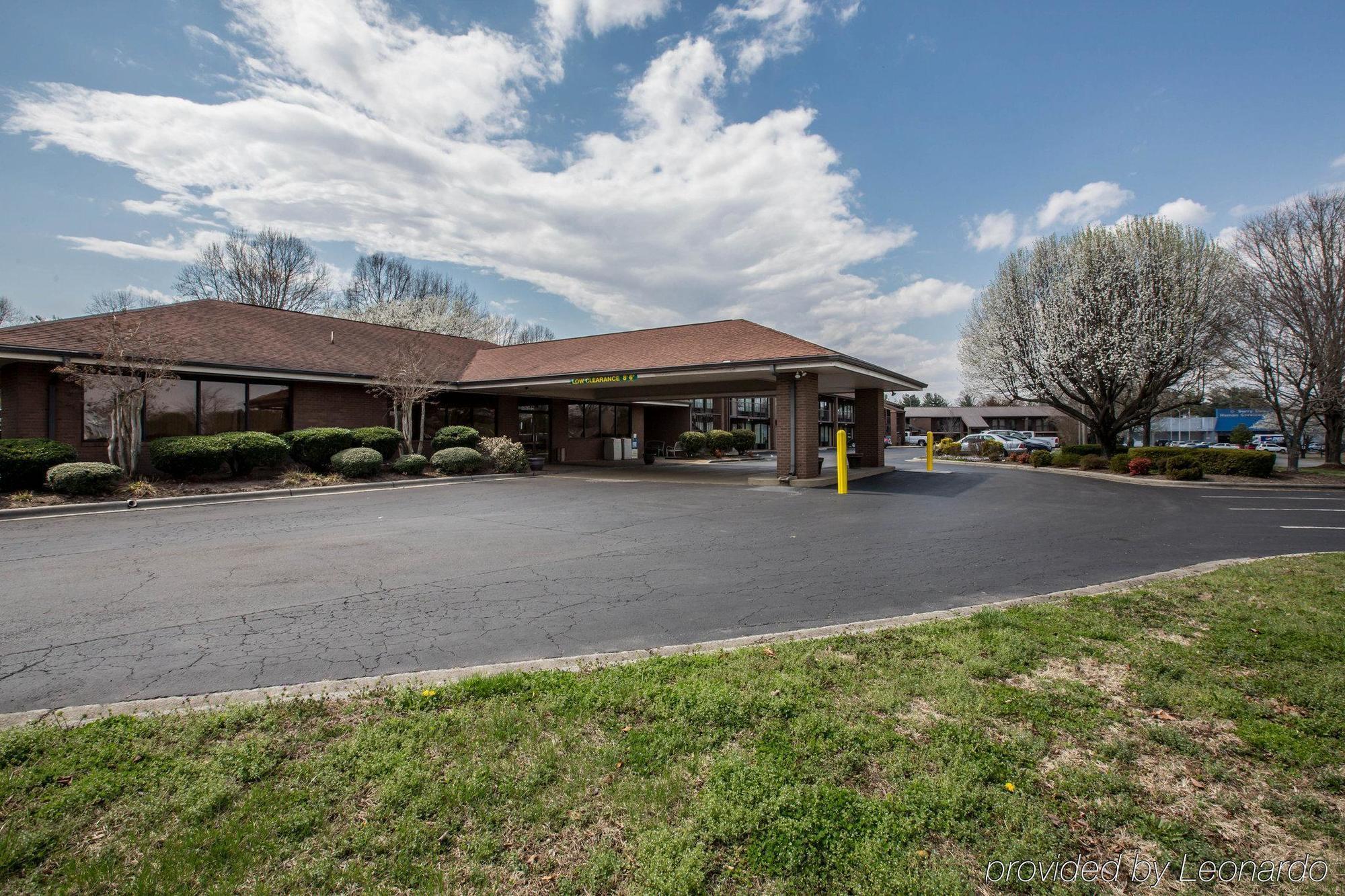 Quality Inn Mount Airy Mayberry Екстер'єр фото