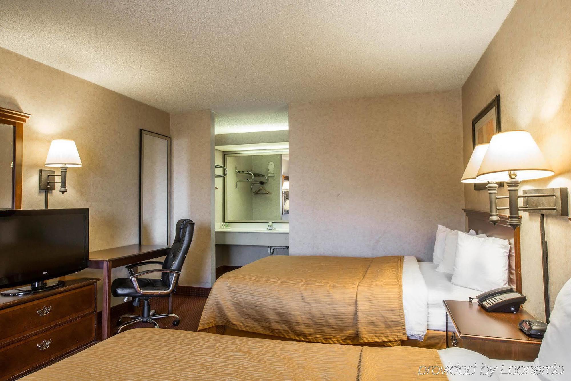 Quality Inn Mount Airy Mayberry Екстер'єр фото