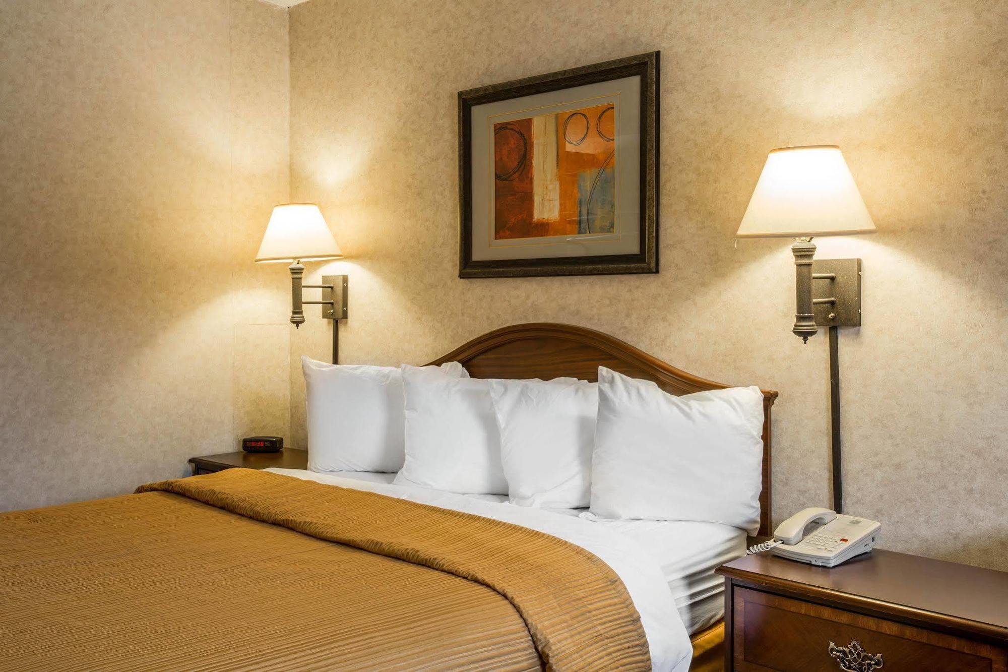 Quality Inn Mount Airy Mayberry Екстер'єр фото