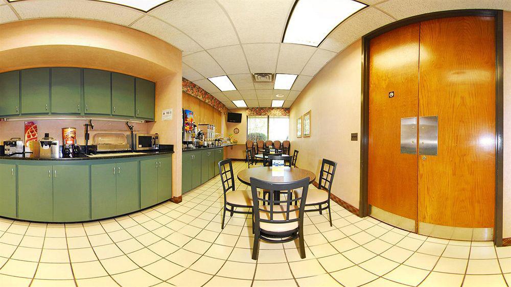 Quality Inn Mount Airy Mayberry Екстер'єр фото
