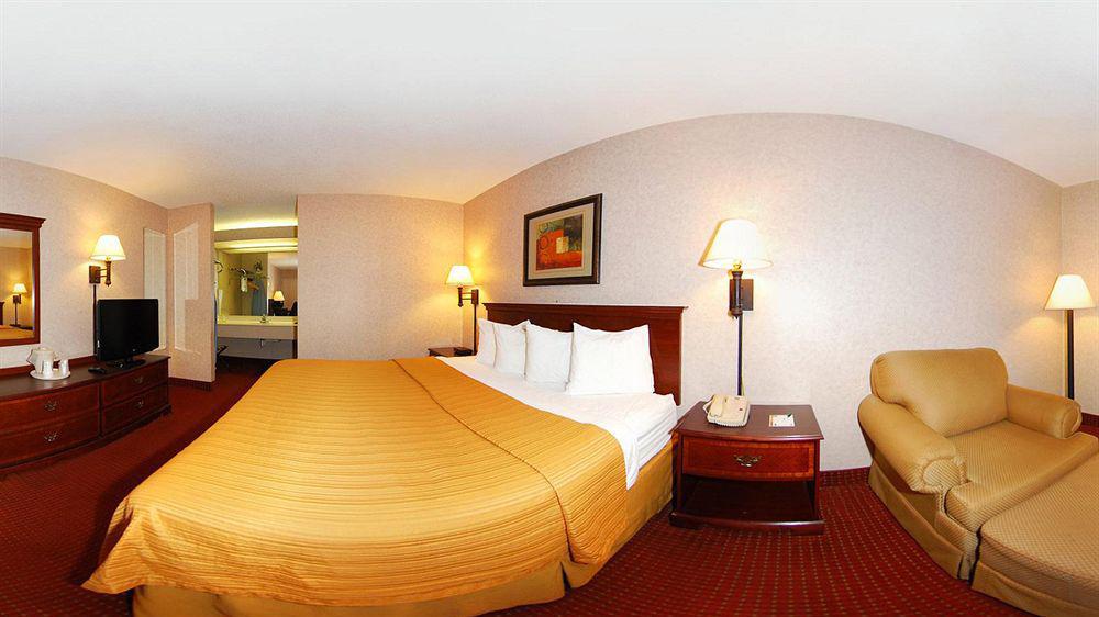 Quality Inn Mount Airy Mayberry Екстер'єр фото